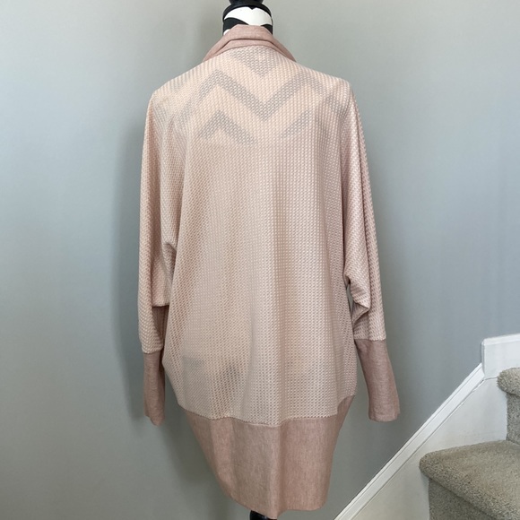 Doe & Rae Vacay Cardigan - Picture 8 of 9